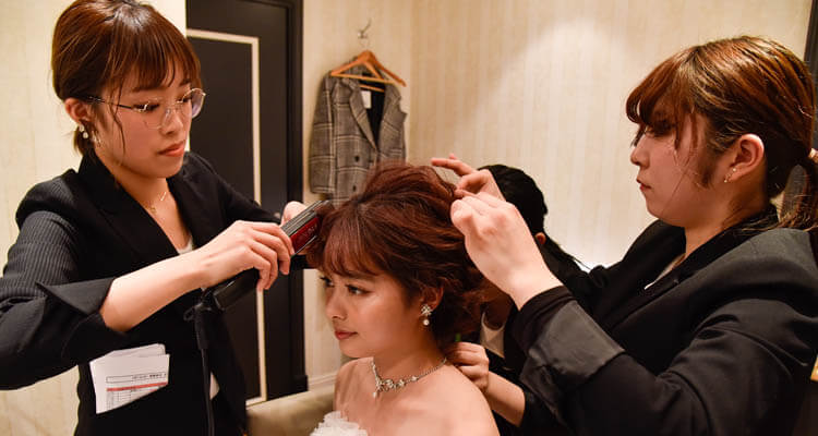 ブライダルヘアメイク