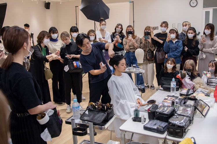 ヘアメイク科 ベルエポック美容専門学校 東京 原宿 ヘアメイク科 ベルエポック美容専門学校 東京 原宿