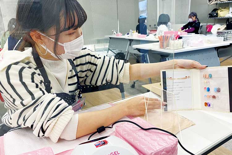 スチューデントサロン