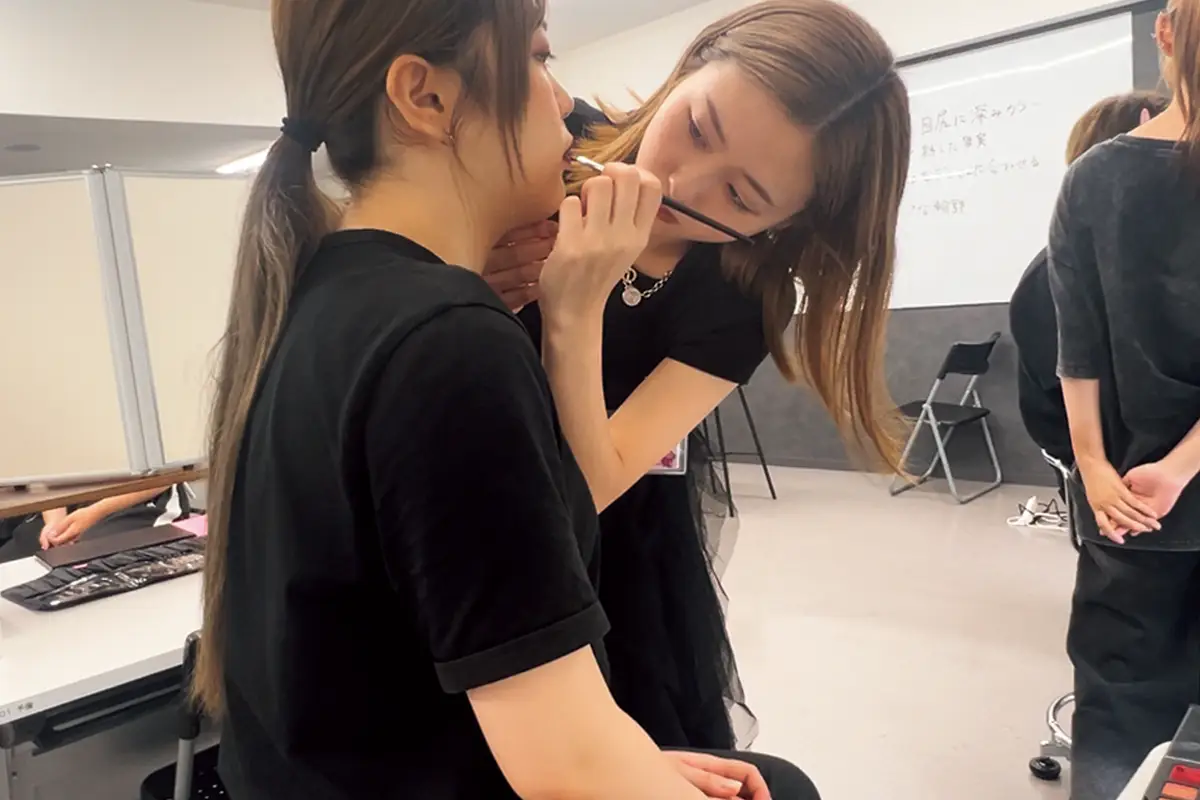 ブランド別メイク